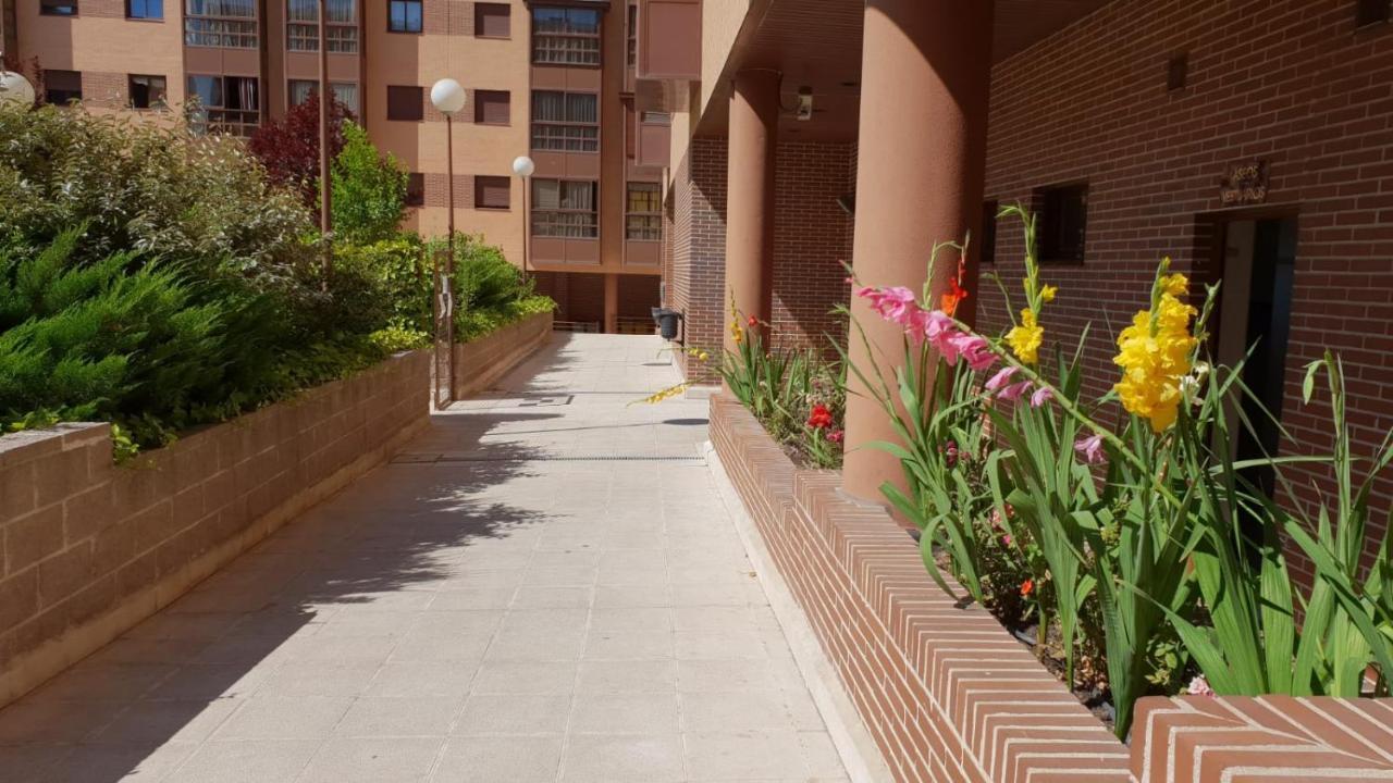 Apartment Madrid Barajas Εξωτερικό φωτογραφία
